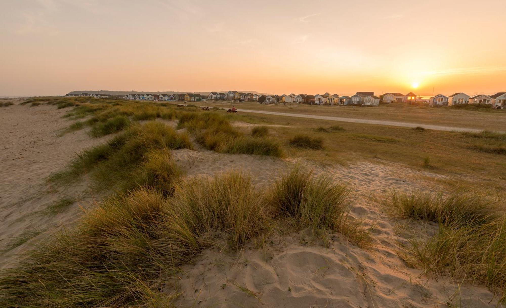 The Annex - Unparalleled Beach Front Luxury Accommodation - Private South West Facing Patio Area - Pet Friendly - Sky - Netflix - Super Fast Wi-Fi - Stones Throw To The Beach Bournemouth Exterior foto